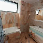Pupa Mamaia