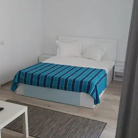 Pupa * Mamaia
